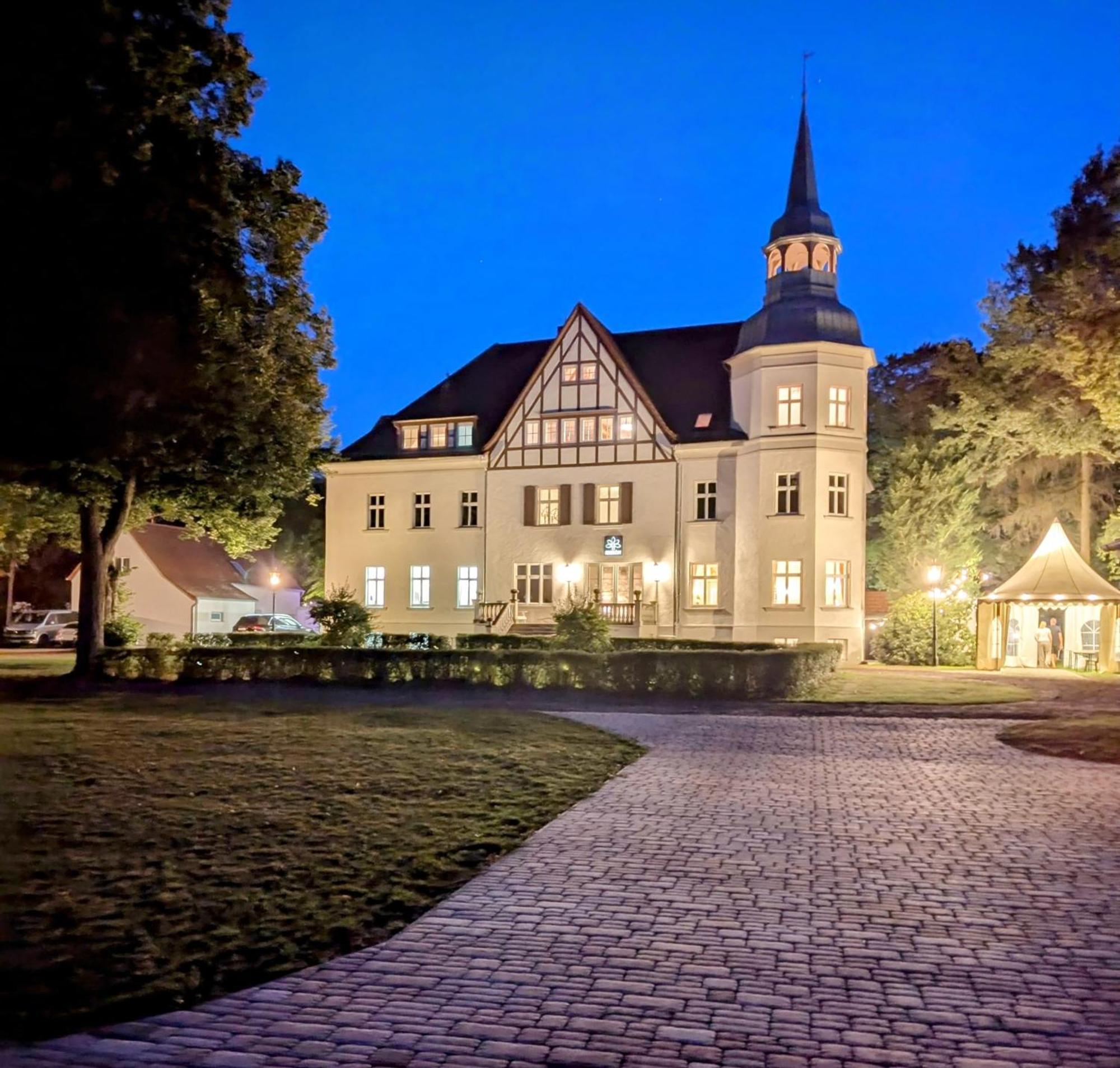 Schloss Sigroen Superior Camping Und Hotel Бад-Вильснак Экстерьер фото